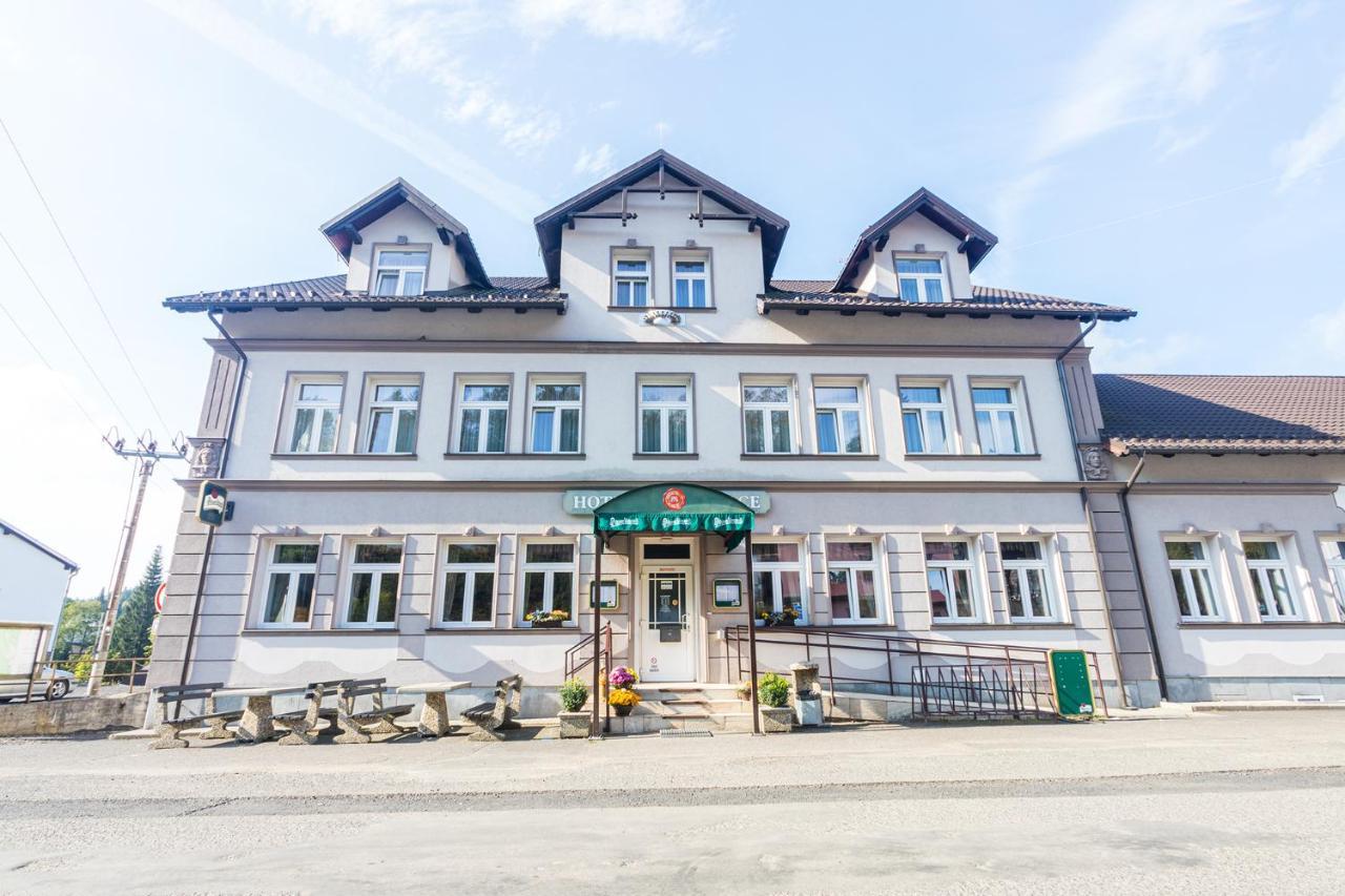 Hotel Seifert Nové Hamry Esterno foto